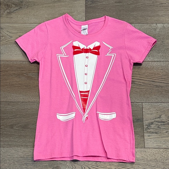Gildan Tops - Gildan Hot Pink Tuxedo w/ White & Red Graphics 💯 Heavy Cotton Crew T-Shirt-S